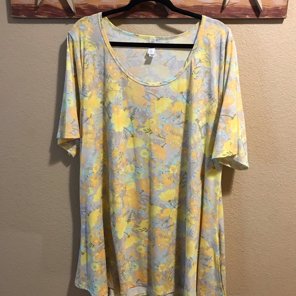 Lularoe Perfect Tee